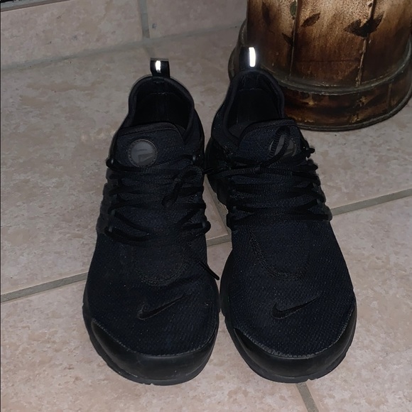 Nike Shoes - Nike Presto